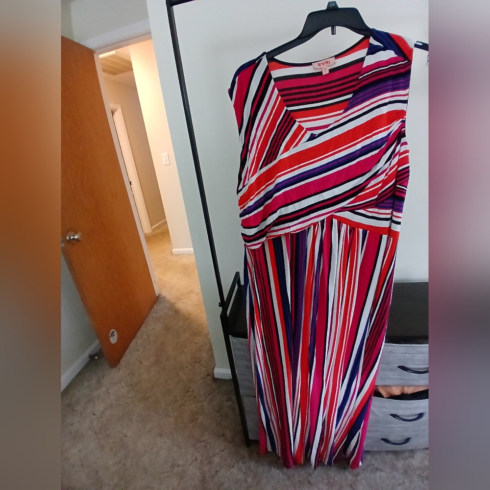 Evri Maxi dress